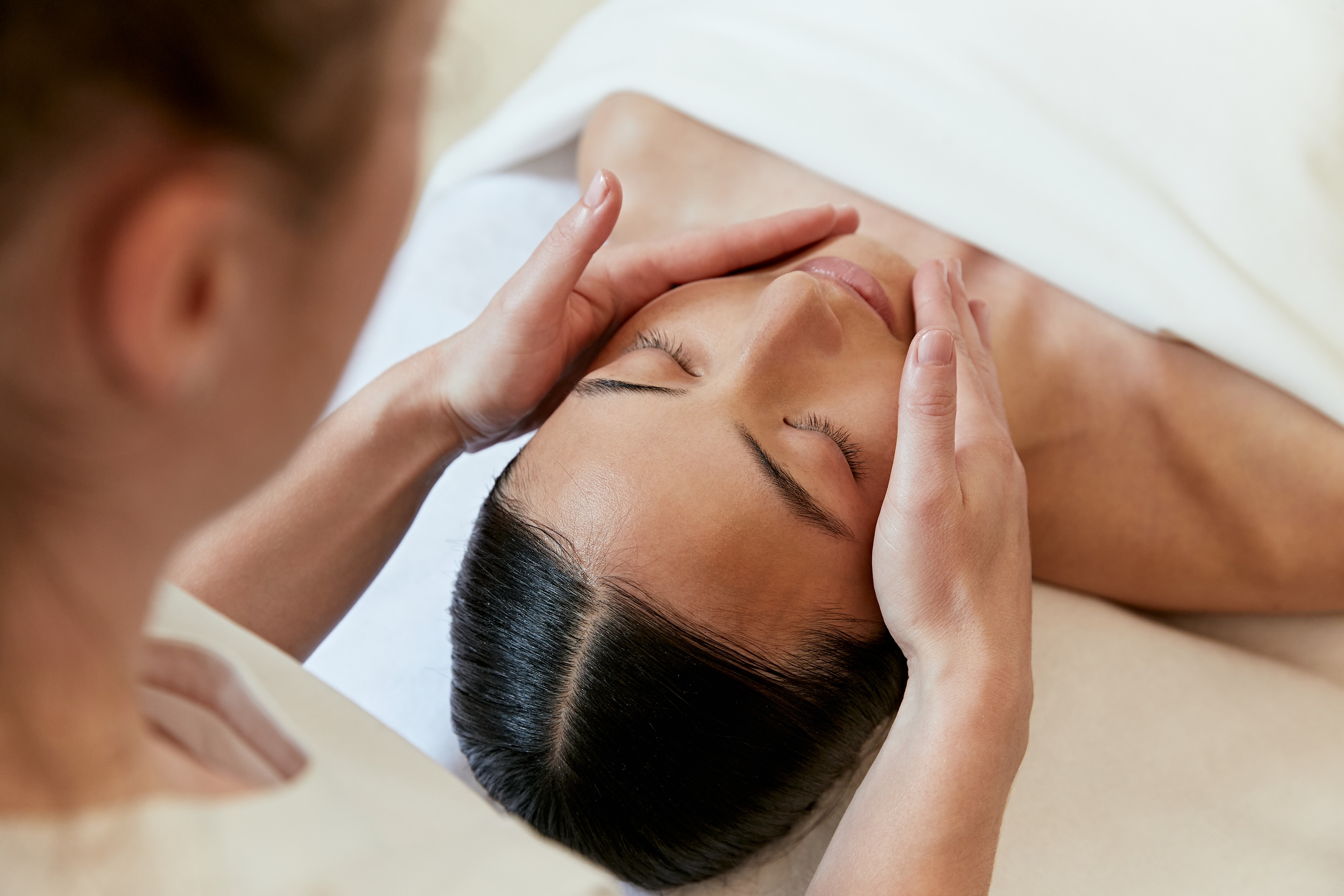 圣光净透焕白护理